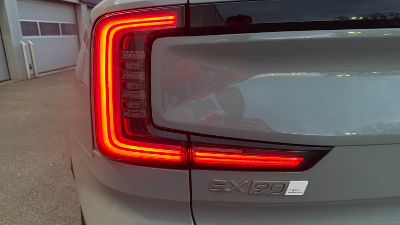 Volvo EX90 380kW Twin Motor Performance Ultra 111kWh 5dr Auto Electric Estate